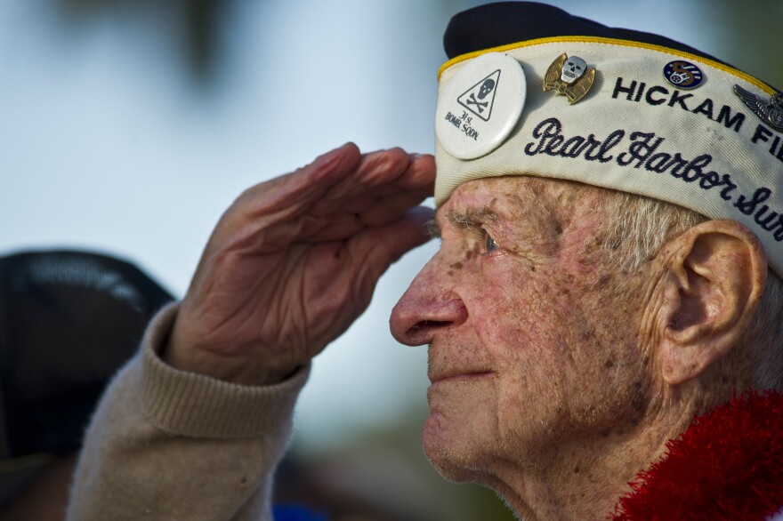 Veteran salutes other veterans