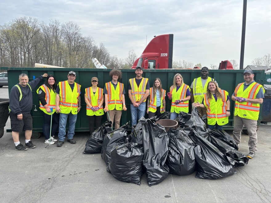 Volunteers in Onondaga County participate in OCRRA's Earth Day cleanup.