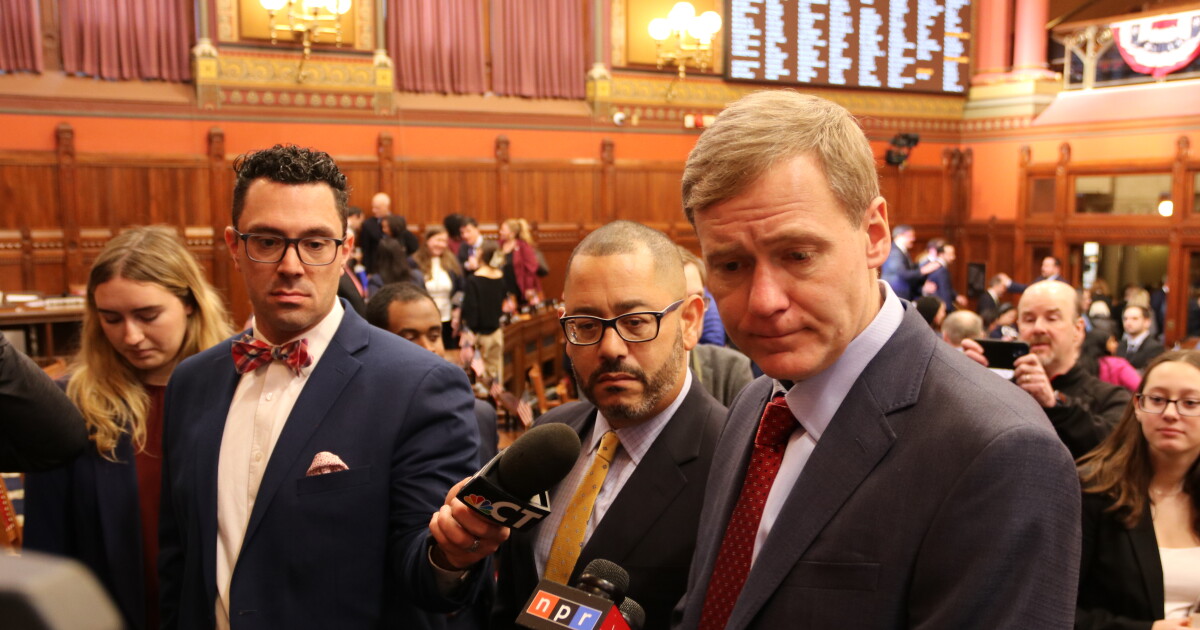 CT House Democrats stall vote on housing bill after GOP minority ...