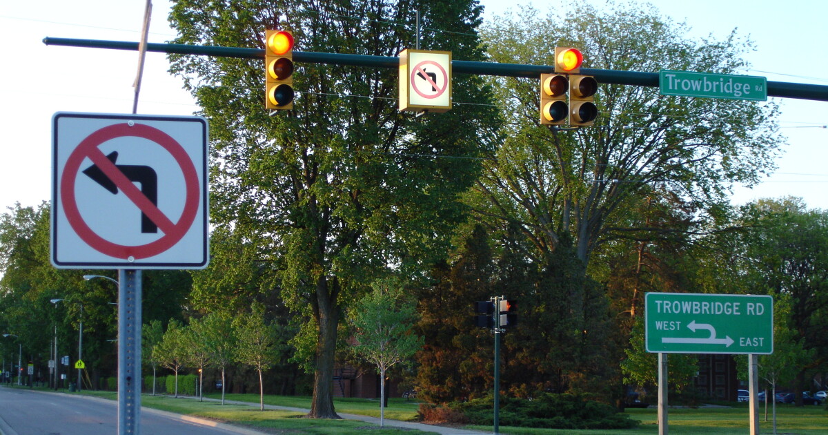 New AI technology cuts traffic wait time at metro Detroit intersections