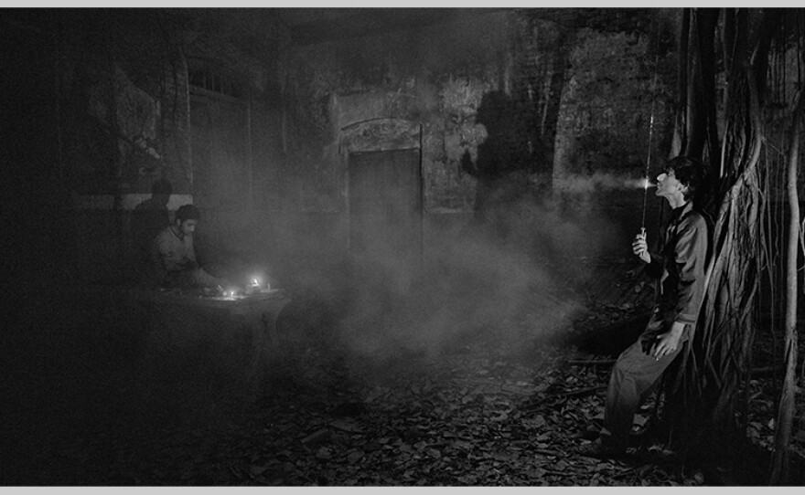 Tanmay Dhanania as Byang on the right and Sounak Kundu as Potol on the left.