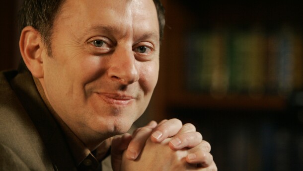Actor Michael Emerson, who plays Ben Linus in the ABC television series "Lost," poses for photos during an interview in New York, Thursday, Jan. 17, 2008. (AP Photo/Richard Drew)