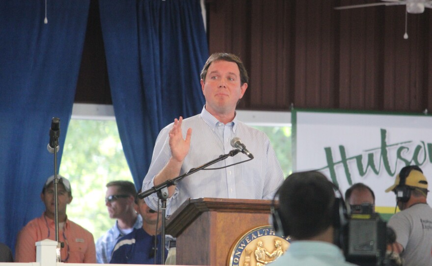     Jones jokingly says McConnell was first elected to the Senate when #FancyFarm started 135 years ago.— Bill Goodman (@BillKET) August 1, 2015