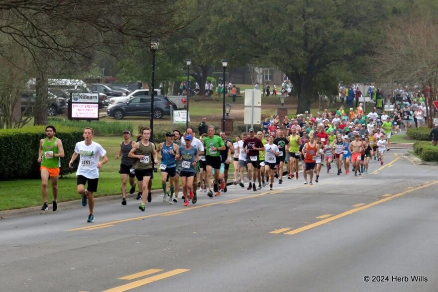 Runners during Shamrock Scurry 2024