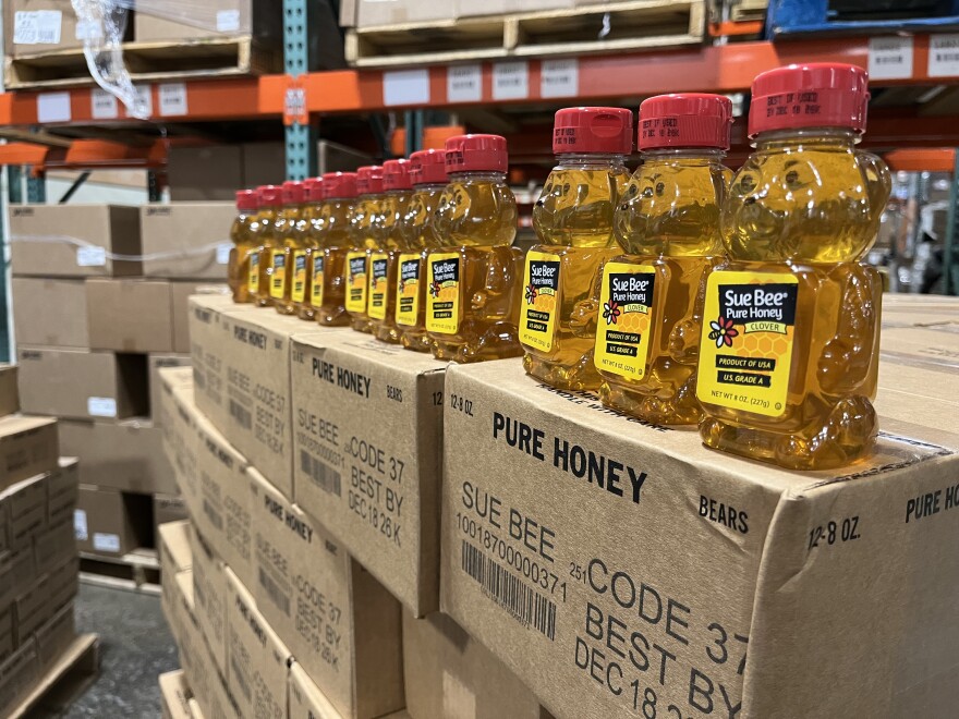 Sioux Honey donates 6,000 bottles of its Sue Bee Pure Honey to the Great Plans Food Bank.