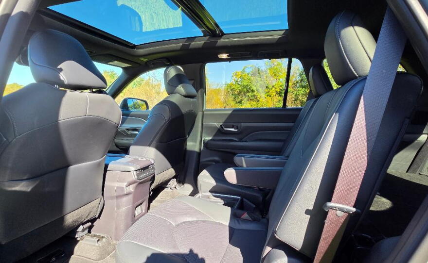 2026 Toyota Grand Highlander Nightshade Hybrid sunroofs