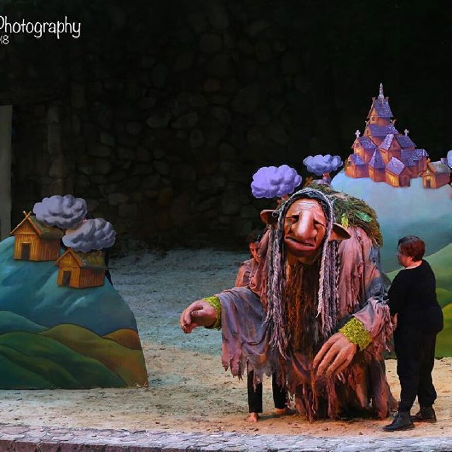 A Paperhand Puppet Intervention production photo