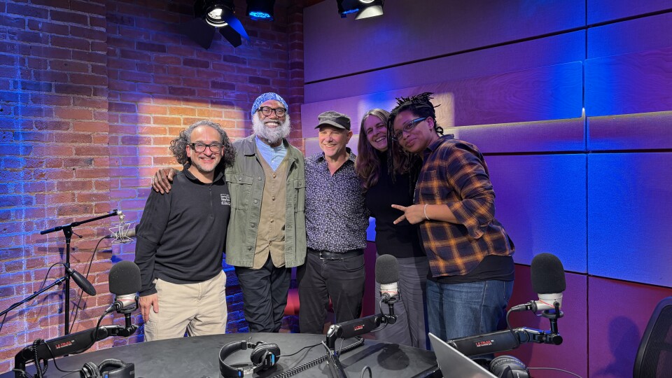 The Fabulous 413 hosts Blues legend Corey Harris for a live acoustic session.