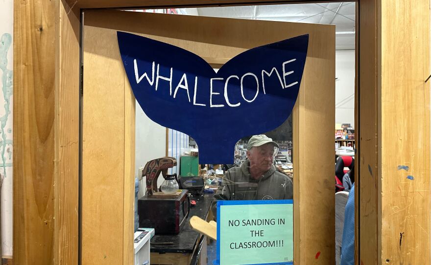 Makah Tribe prepares for whale hunt while federal permit remains in ...