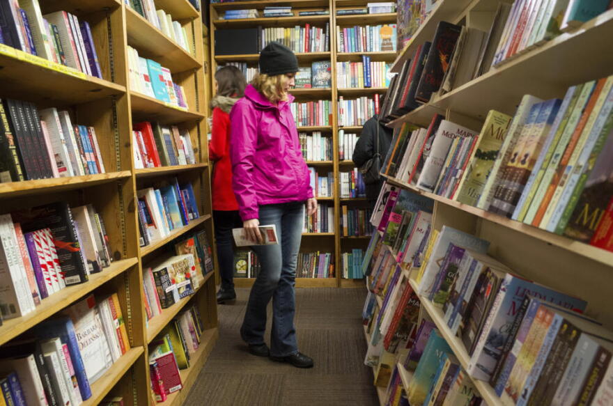 Shoppers browse among the narrow rows of books at The Book Loft of German Village in Columbus, Ohio. (Jonathan Elderfield/AP)