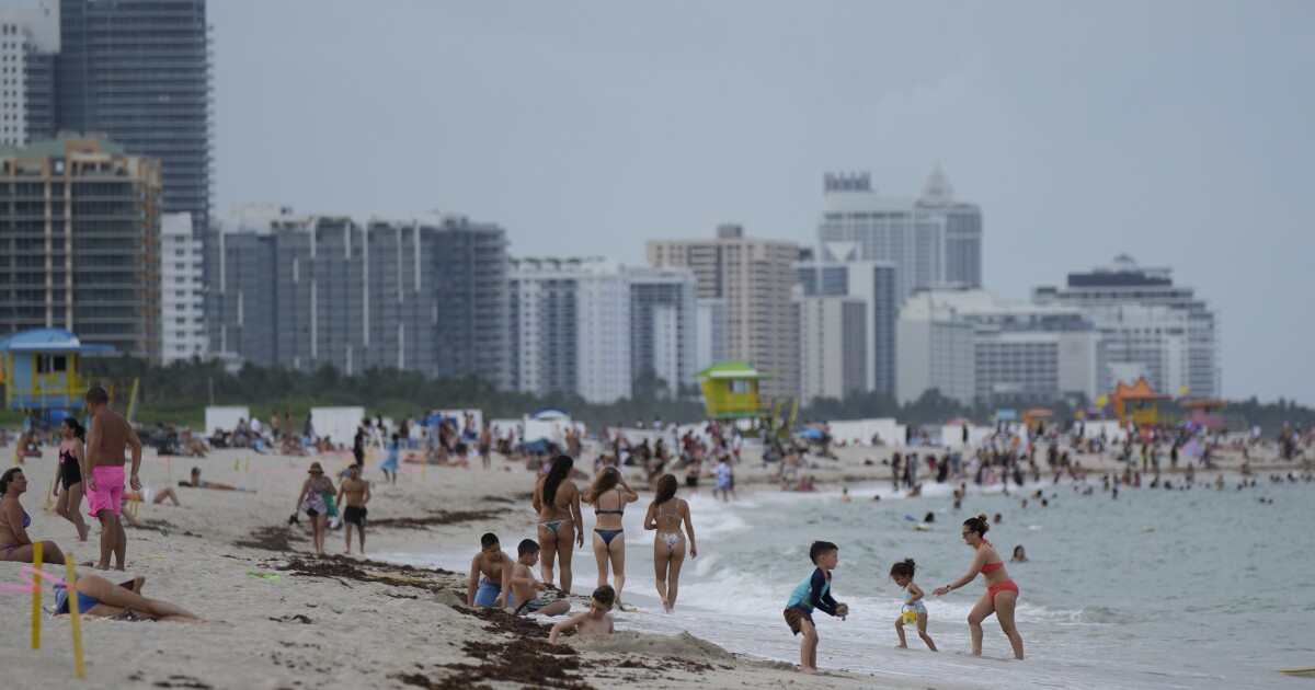 Florida tourism dipped in 2023, but international tourism rebounds | WUSF