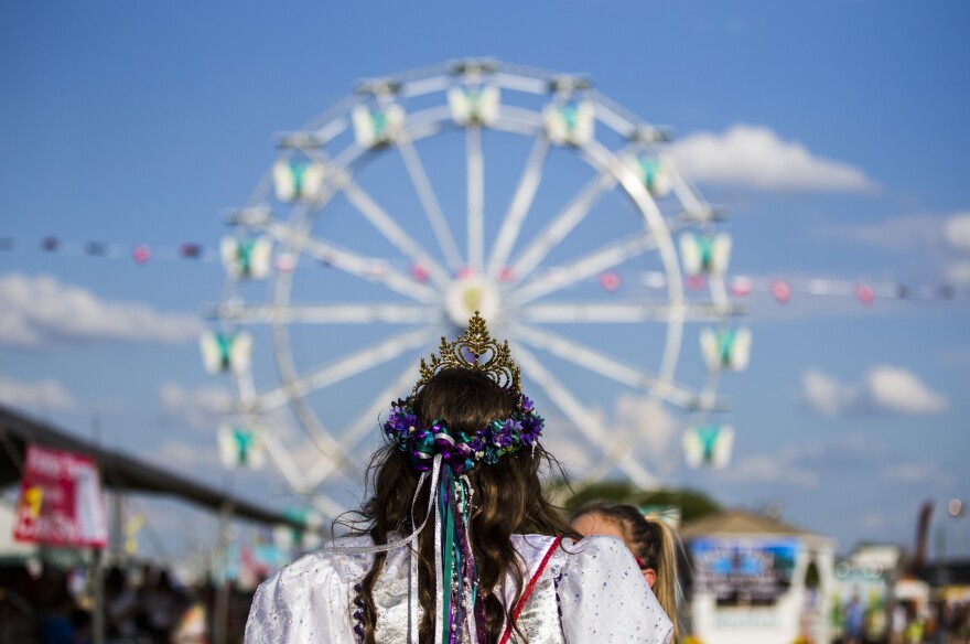  The heat isn’t stopping the kickoff of fall festival season, which includes this weekend’s Westfest. Whether you're interested in music, beer, hot air balloons, cultural celebrations or art, there’s likely a fest for you.<br/>