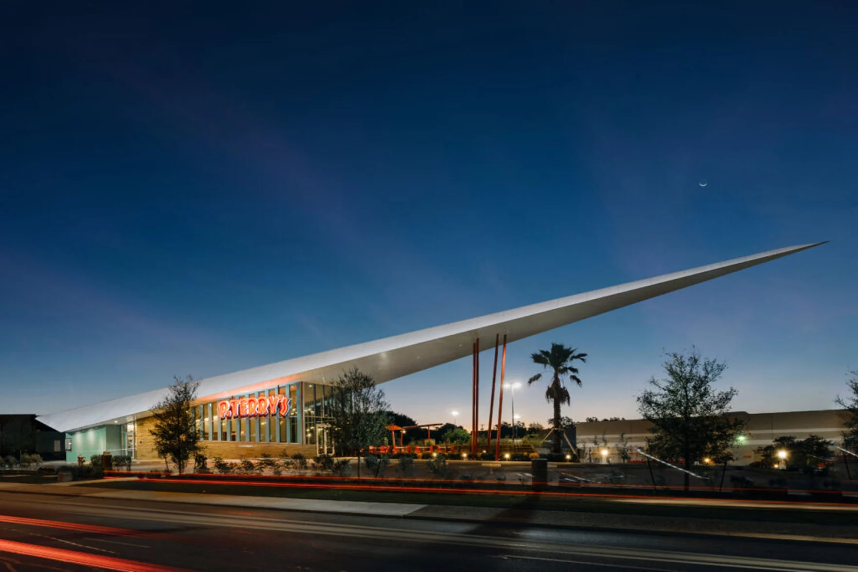 I-35 expansion forces P. Terry's to close flagship location at Capital Plaza