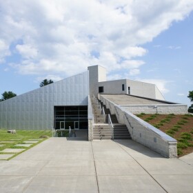  Frances Young Tang Teaching Museum and Art Gallery at Skidmore College