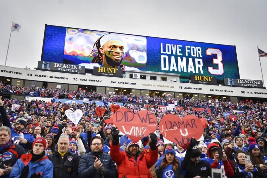 Bills fans cheer for Damar Hamlin