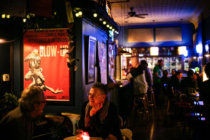 Rozz-Tox patrons enjoy live music and a truly unique atmosphere.