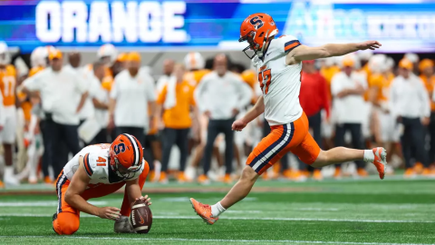 Syracuse placekicker Trip Woody attempts a field goal in SU’s 45-26 loss to No. 24 Tennessee on August 30, 2025. Woody returns to the Orange in 2026 for his second year with the program.