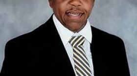 Jimmy Tate is a Republican candidate for Pender County comissioner.