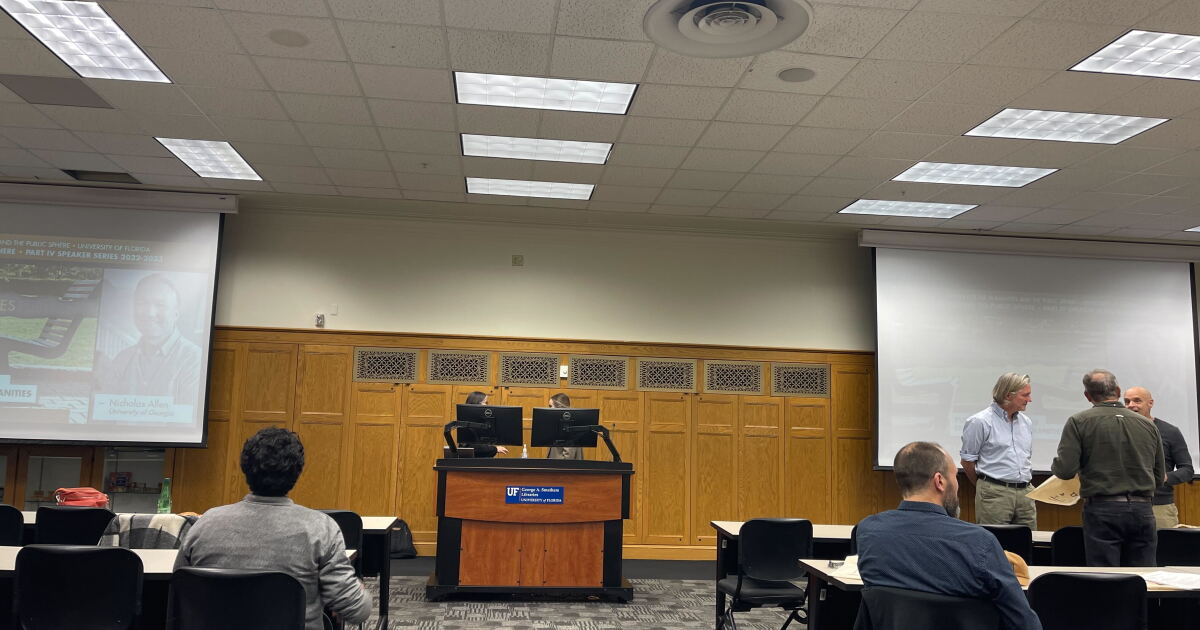 UGA Director of the Willson Center for Humanities & Arts visits the Gators