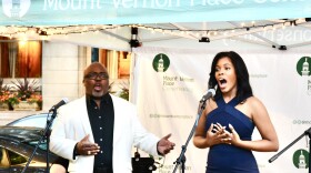 Kevin Short (L) and Denique Isaac perform at the 2022 'Fall for Opera' presented by Opera Baltimore in Mt. Vernon Square Park. Photo: Nicole Steinberg