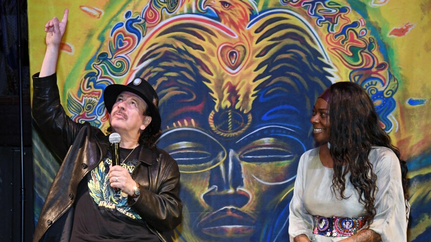 Carlos Santana with <em>Africa Speaks </em>vocalist Buika.