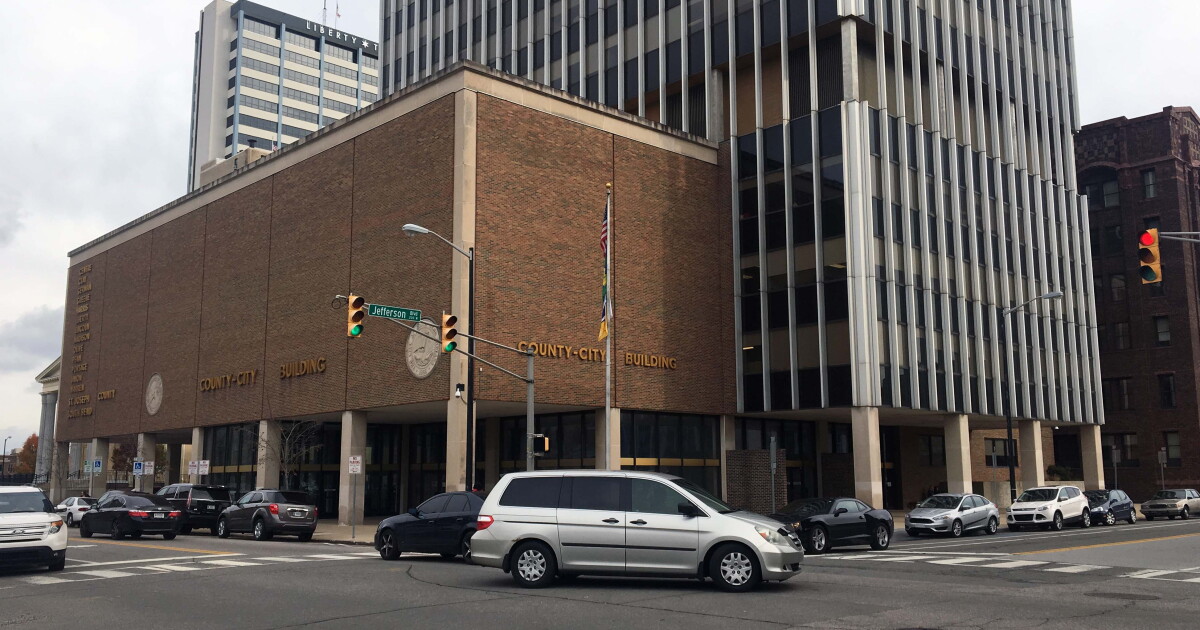 South Bend Mayor Updates Council On Financial State Of The City