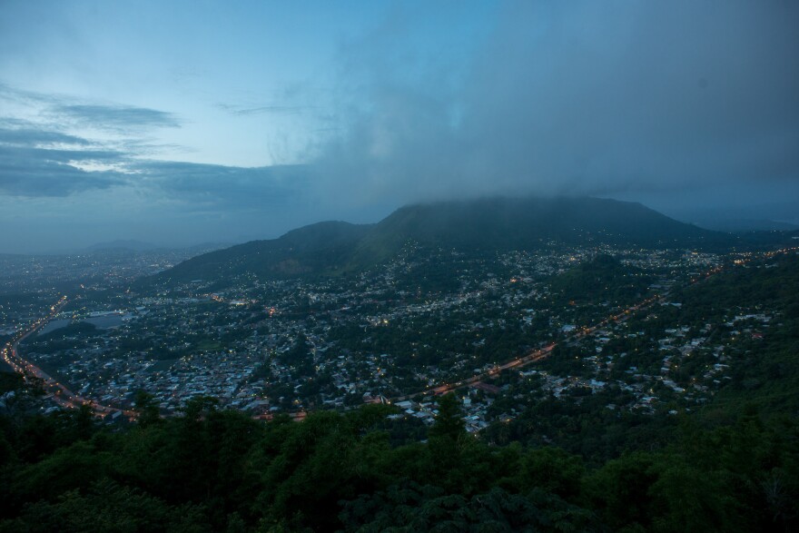 In San Salvador, the capital of El Salvador, the murder rate in August 2015 was about 30 deaths a day.