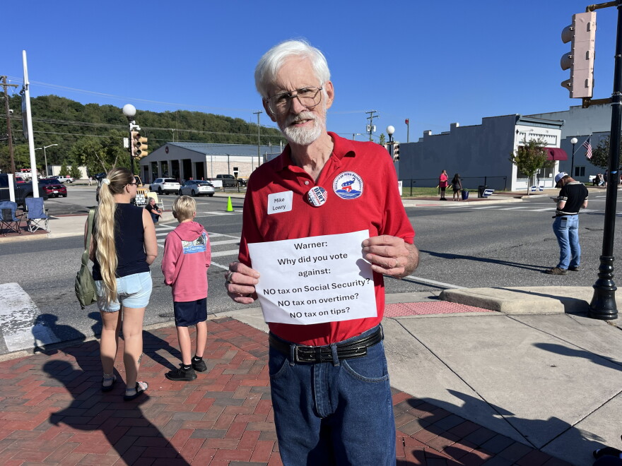 Mike Lowry, a Republican from Lexington, along the Buena Vista parade route.