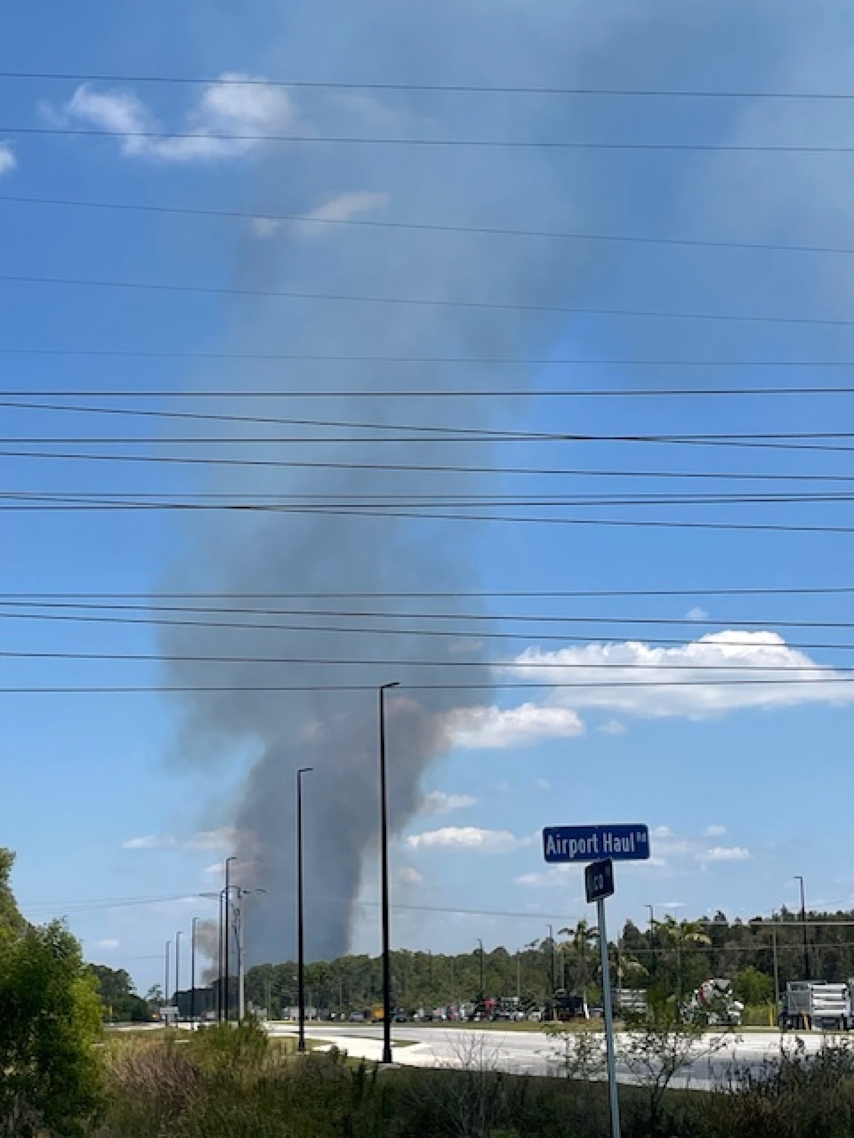 Fire off Alico Road east of I75 throws smoke over South County WGCU