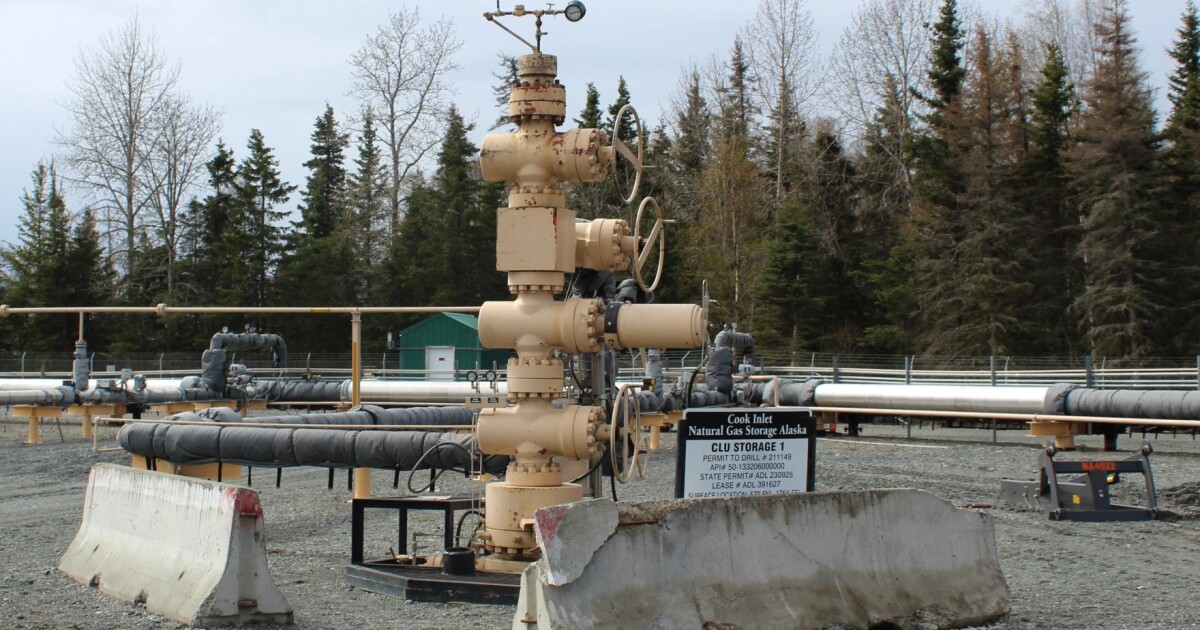 Natural gas supplies 'not looking good' for Southcentral this winter, Enstar says