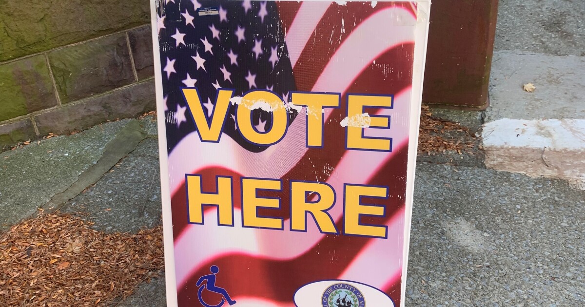 Democratic Vermont lieutenant governor candidates take questions in Middlebury