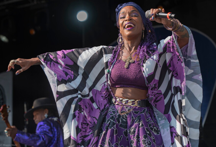 Blues singer Kat Riggins