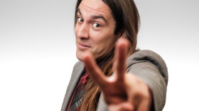 Kevin Haas opens the Oscar Aydin show tonight from Rockford's Music Box