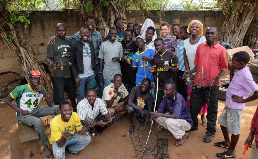 The Craftsmakers of Pakwatch as part of the Snares to Wares Initiative - these craftsmakers make goods and art for sale in the market out of the wire snares that we remove from the landscape. 