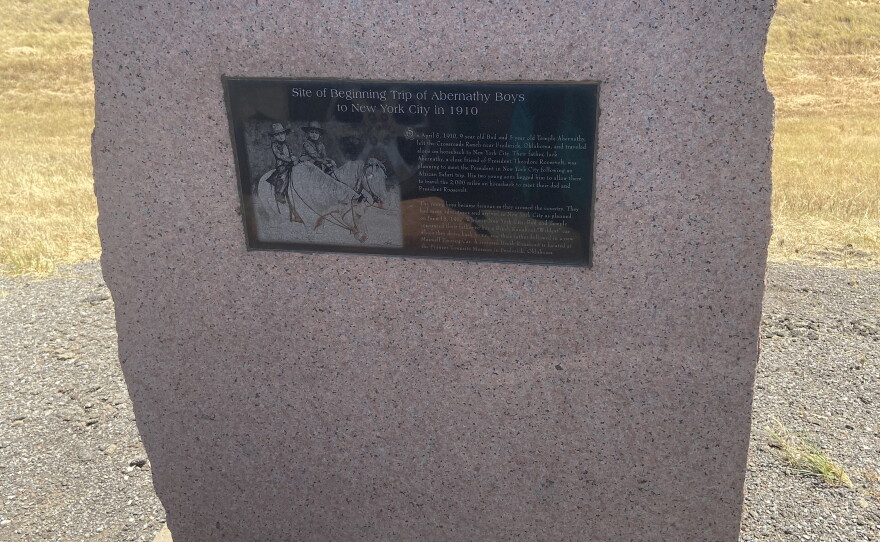 A marker near to Frederick, Oklahoma