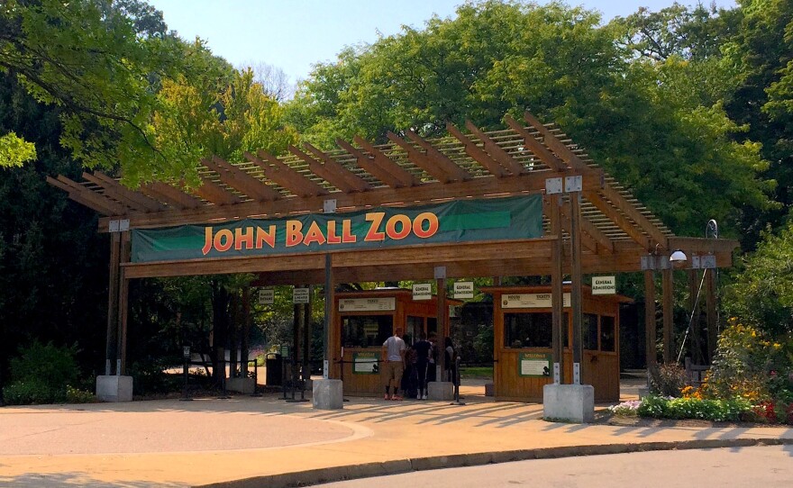 John Ball Zoo entrance