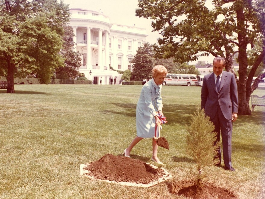 On the first Earth Day, April 22, 1970, President Richard Nixon and first lady Pat Nixon planted a tree on the South Lawn at the White House.