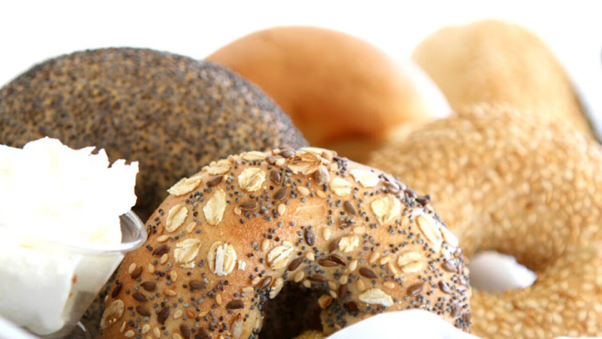 What Makes A New York Bagel So Special? For One, It's Not The Water | KERA  News