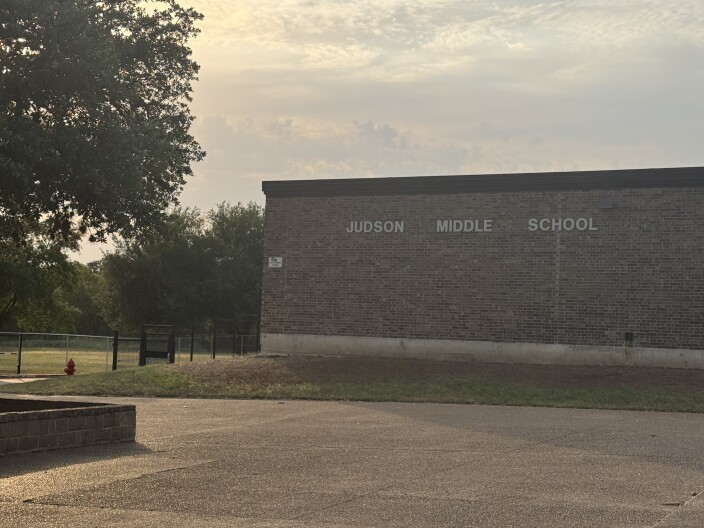 Judson trustees vote to close Judson Middle School at the end of the school year