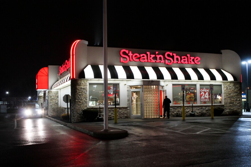Indianapolis-headquartered Steak 'n Shake is changing the format of its stores to speed up service and reduce operational costs.