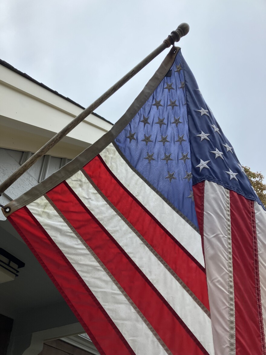 A new book about the Revolutionary War focuses on Cape Cod and the Islands.