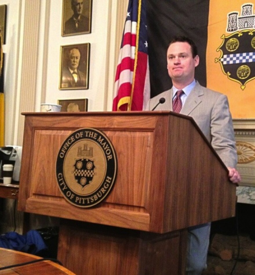 ravenstahl_talks.2.jpg