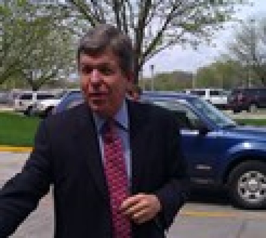Outside Ford Assembly Plant, Claycomo, MO, arrival of Sen. Roy Blunt.