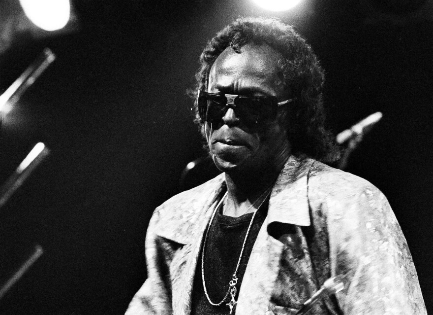 Jazz trumpeter Miles Davis is pictured during the opening concert of the annual North Sea Jazz Festival in The Hague, July 12, 1987.