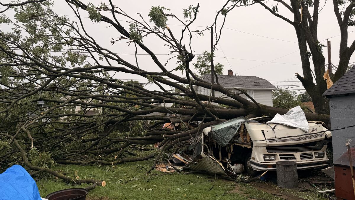 High winds knock out power to thousands, cause extensive damage across central Ohio