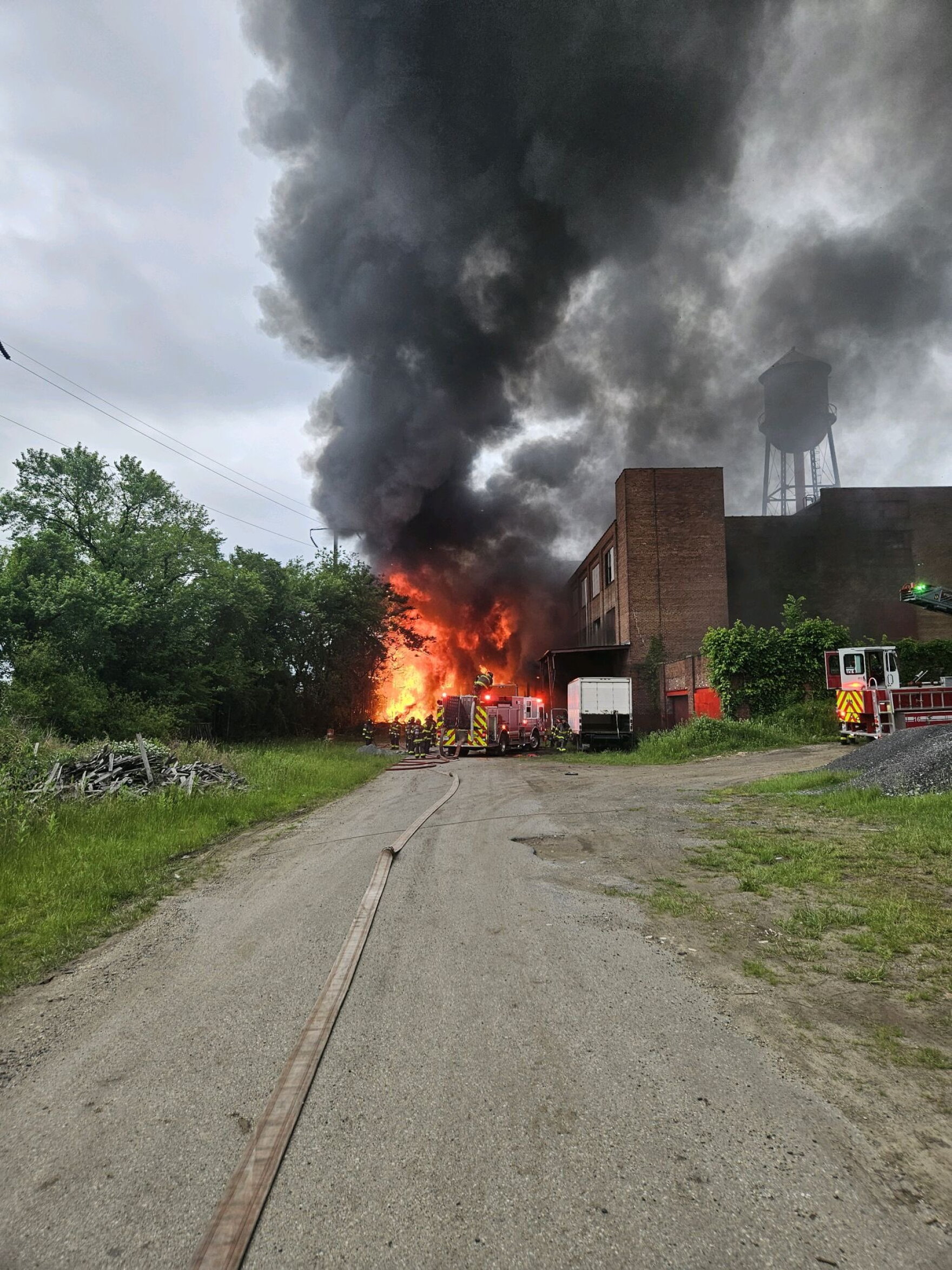 More than 200 firefighters battle massive warehouse blaze in Baltimore ...