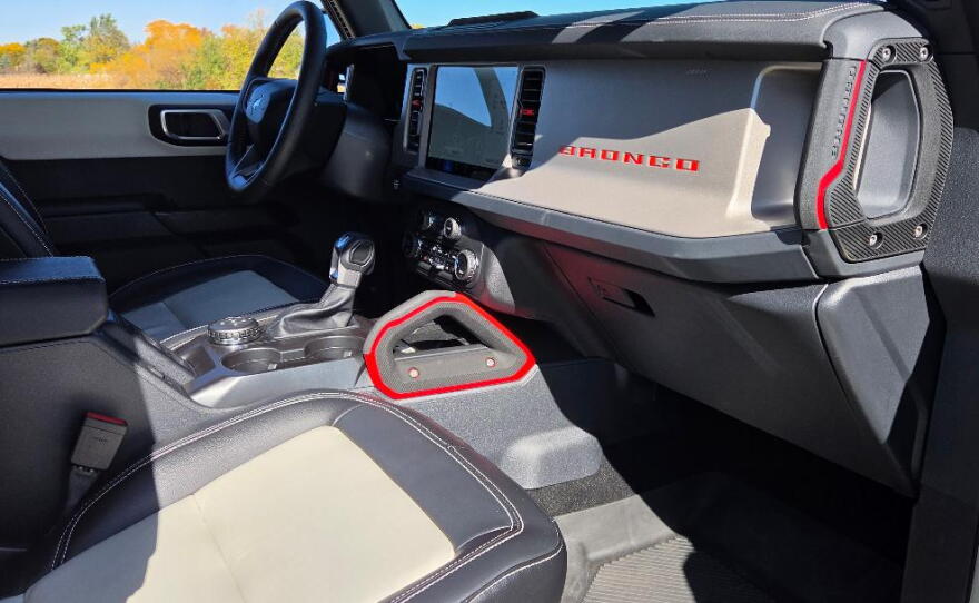 2026 Ford Bronco Outer Banks 4-door 4x4 badge interior