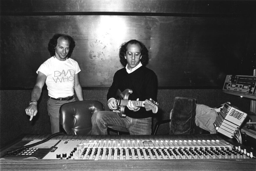 Steven Greenberg recording "Funkytown" with Lipps, Inc.