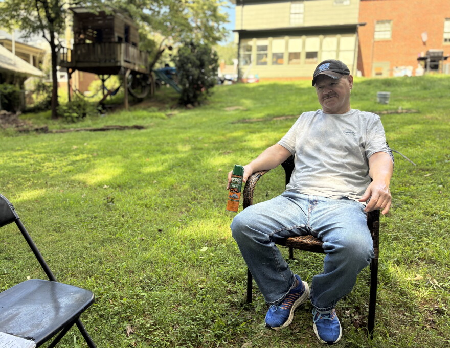 Ricky Robinson, father-in-law of Tito Sabillón, says he feels deceived having voted for President Donald Trump after experiencing the impacts of his administration's mass deportation efforts.