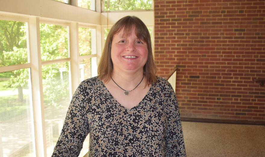 Illinois Wesleyan University's Professor of Chemistry, Becky Roesner 